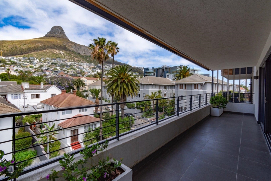 2 Bedroom Property for Sale in Sea Point Western Cape